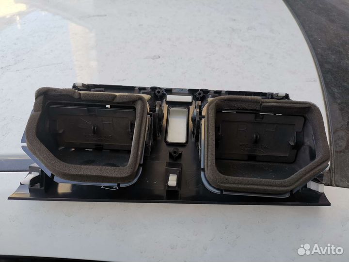 Диффузор вентилятора mazda 3