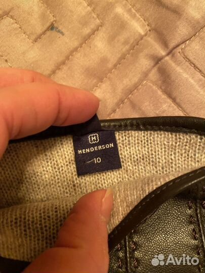 Перчатки henderson новые, 10 р