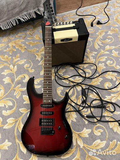 Электрогитара с комбоусилителем, чехлом