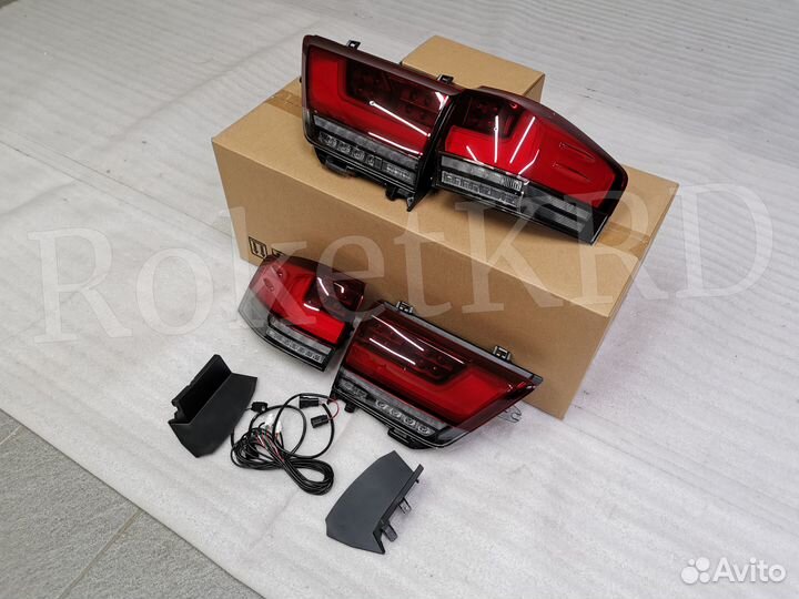 Задние фонари Toyota Land Cruiser 300