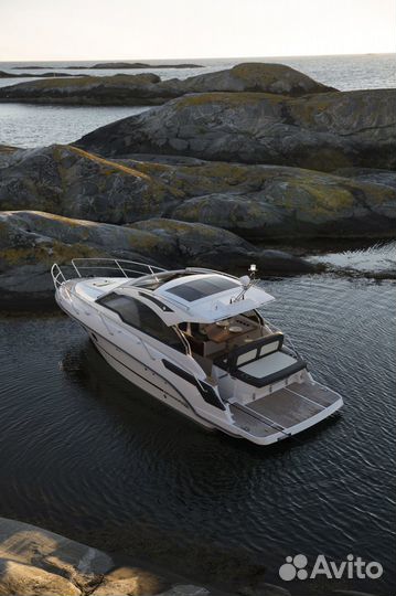 Моторная яхта Grandezza 28 OC новый в наличии