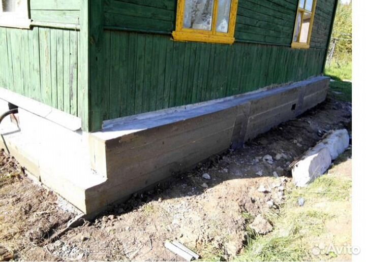 Бригада строителей