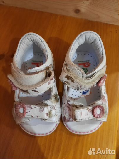 Сандалии для девочки (17 р)