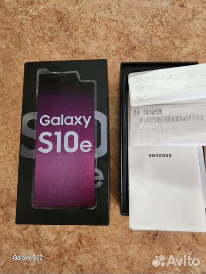 Samsung Galaxy S10, 8/128 ГБ