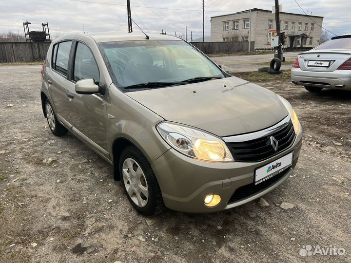 Renault Sandero 1.6 МТ, 2010, 220 000 км
