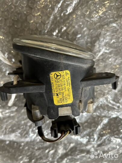 Фара противотуманная левая Mercedes