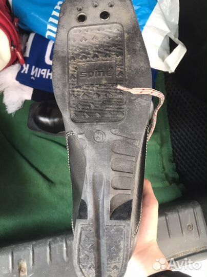 Лыжные ботинки