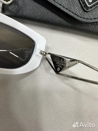 Очки prada
