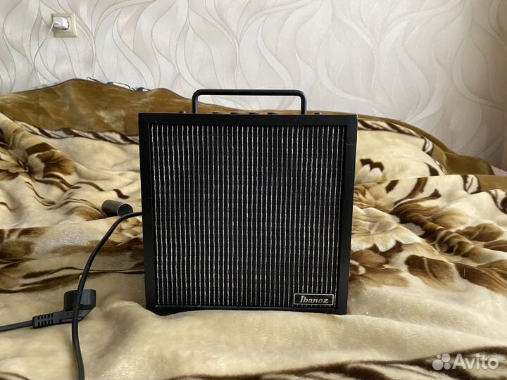 Комбоусилитель ibanez ibz10GV2