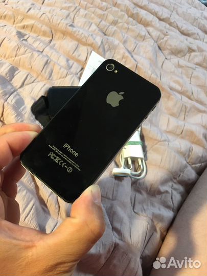 iPhone 4S, 16 ГБ