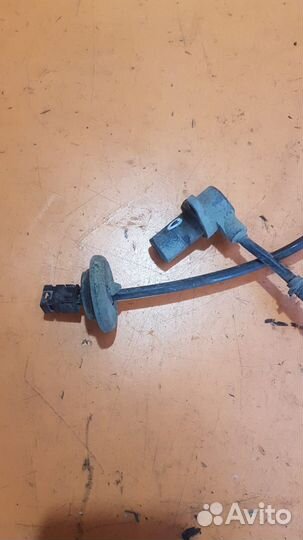 Датчик ABS задний правый на Mercedes W210 E-class