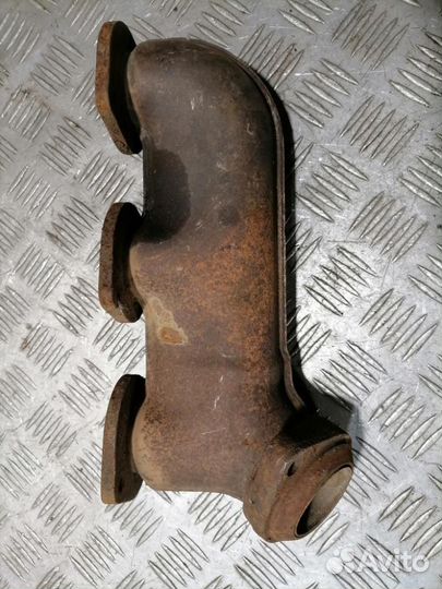 Коллектор выпускной левый S320 220