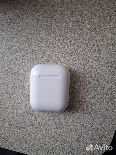 Беспроводные наушники apple airpods