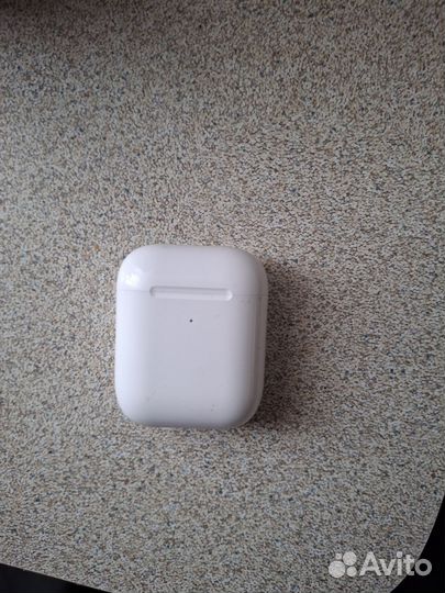 Беспроводные наушники apple airpods