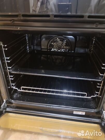 Духовой шкаф