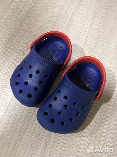 Crocs детские сандали