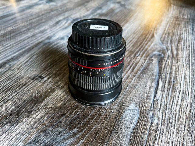 Объектив Samyang EF 85mm f/1.4 v2 (Canon)