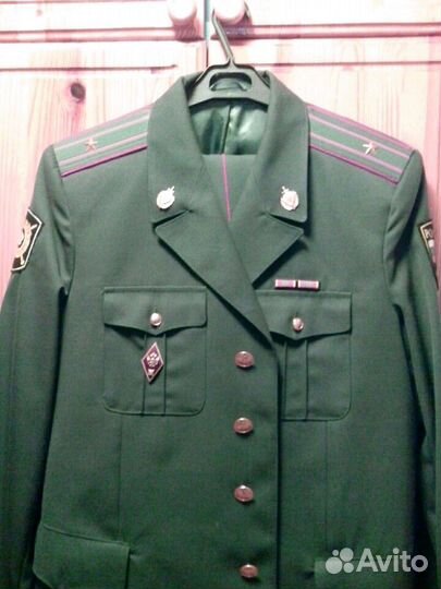 Военная и милицейская форма