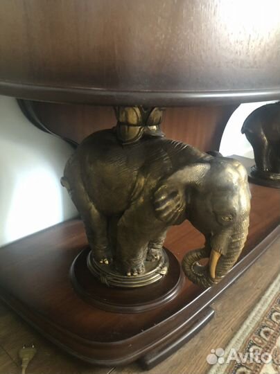 Тумба под телевизор массив