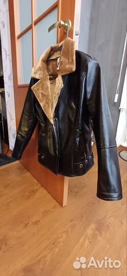 Куртка весеняя оссеняя 44р 