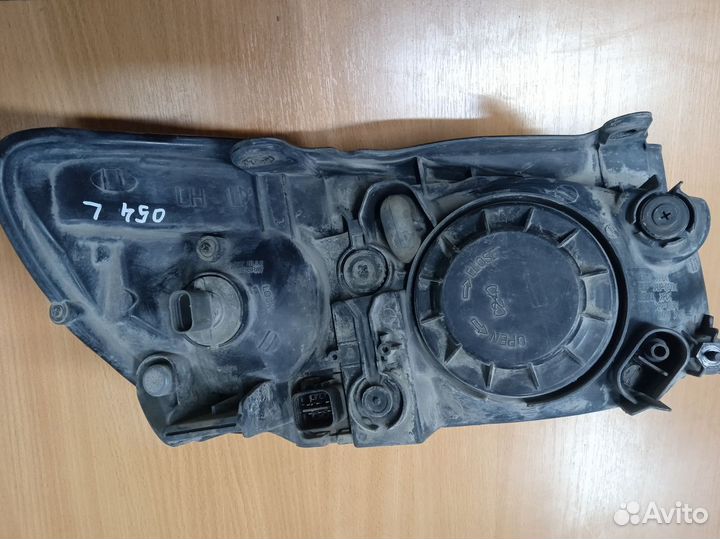 Kia Cerato (LD) I Фара передняя левая