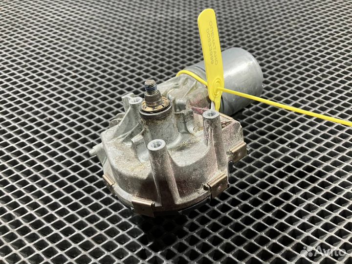 Моторчик трапеции дворников (стеклоочистителя) BMW