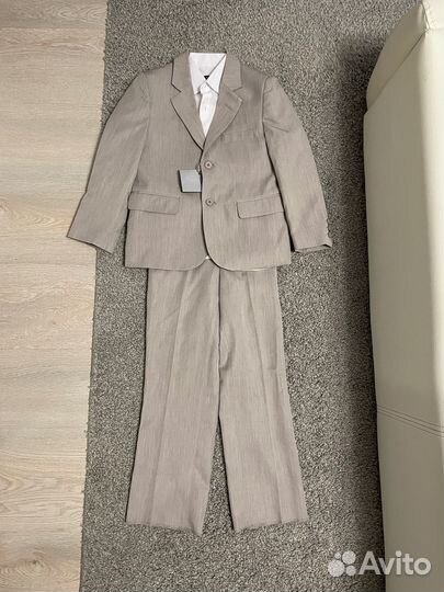 Костюм для мальчика 116 новый