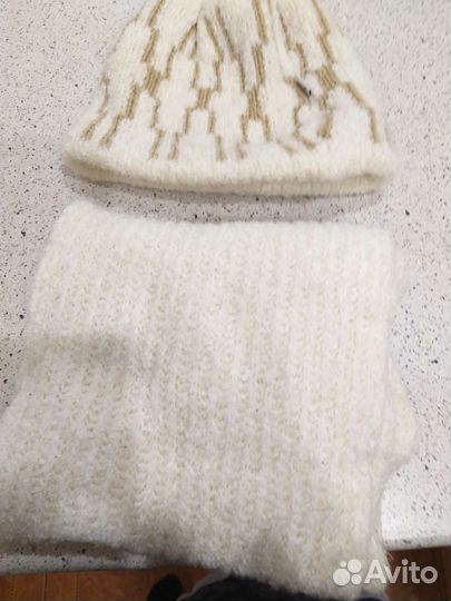 Зимняя женская шапка