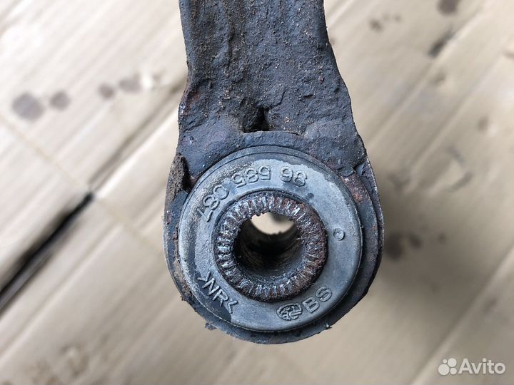Передний правый рычаг подвески Chevrolet Aveo T250