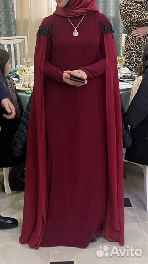 Вечернее платье