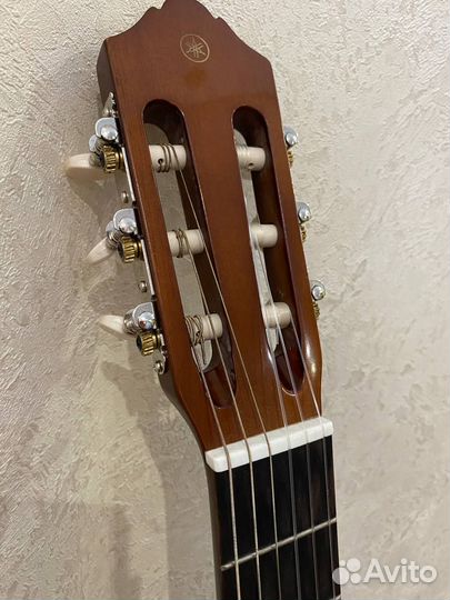 Классическая гитара Yamaha C40