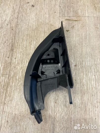 Накладка на зеркало передняя левая Mitsubishi