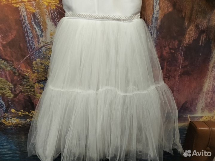 Платье для девочки белое 128-134