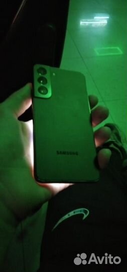 Samsung Galaxy S22, 8/256 ГБ