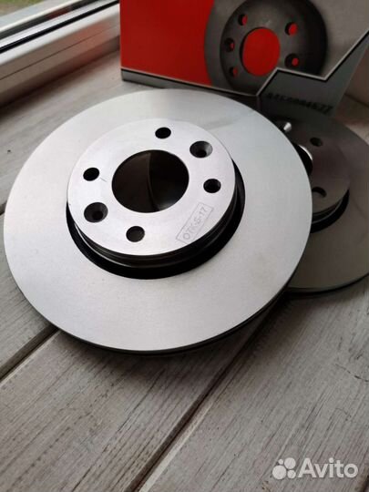 Тормозные диски передние Logan,Largus,Vesta,X-Ray