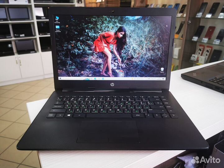 Ноутбук HP 14 AMD A9 9 поколение 8gb SSD