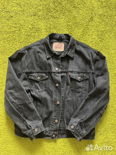 Джинсовая куртка levis