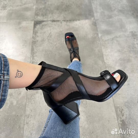 Летний ботильон женский