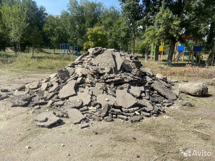Лом асфальта