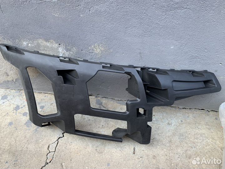 Кронштейн бампера Ford Mondeo 4