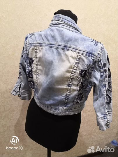 Женская короткая джинсовая курточка р 48 Турция