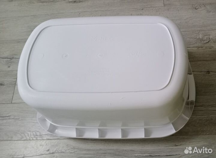 Ванночка для купания+ игрушки + бутылочки