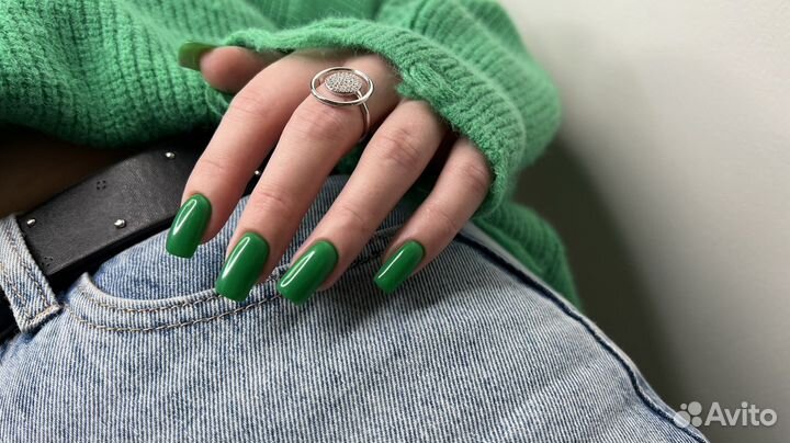 Модель на маникюр с покрытием гель лак