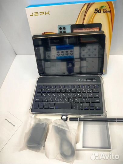 Планшет с клавиатурой со стилусом