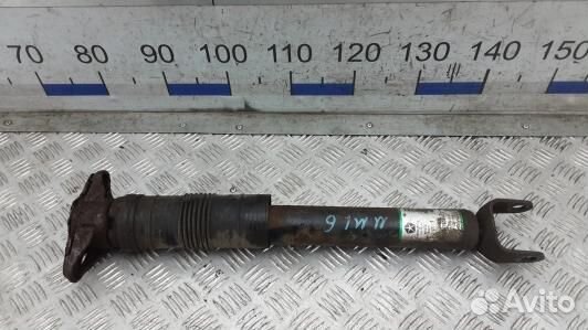 Амортизатор задний jeep grand cherokee WK2 (MML06M