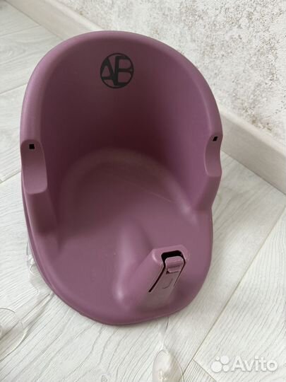 Стульчик для купания в ванной