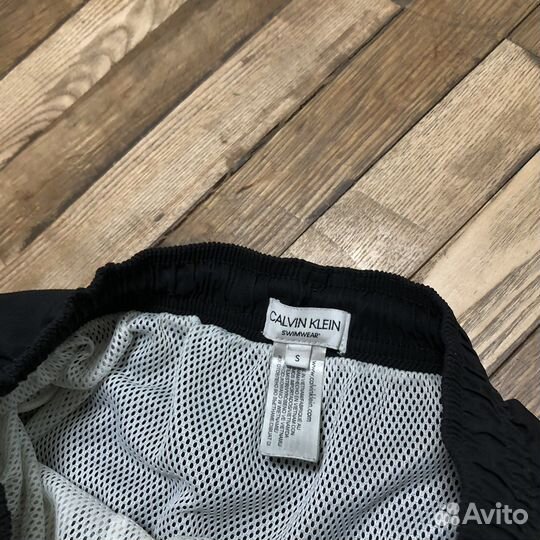 Чёрные шорты с лампасами Calvin Klein S ориг