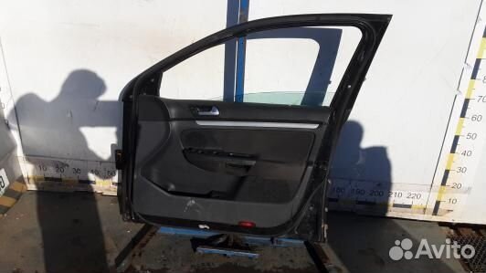 Дверь передняя правая volkswagen jetta 5 (HDN17E20