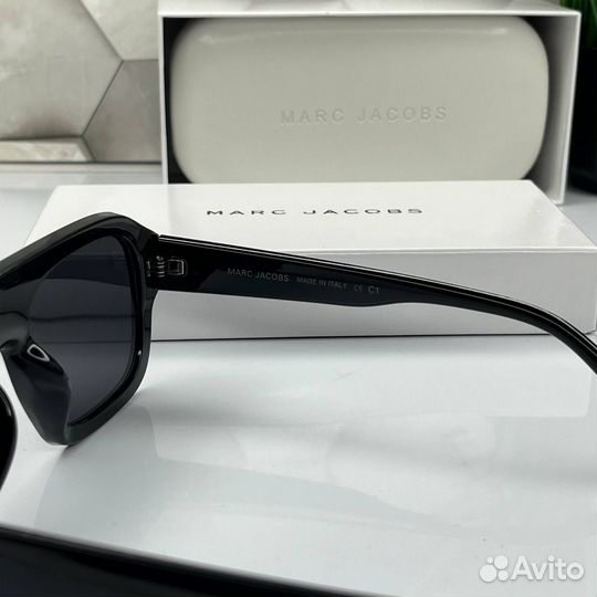 Солнцезащитные очки marc jacobs:Цвет чёрный