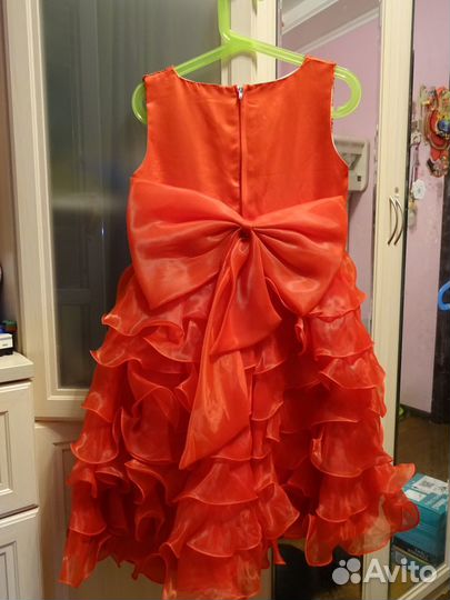 Праздничное платье со съемным шлейфом 122-134